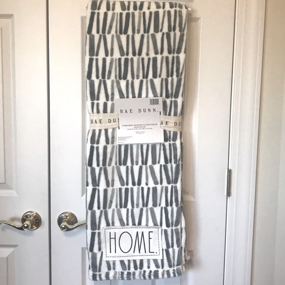 NWT Rae Dunn “HOME” plush throw 50 x 70